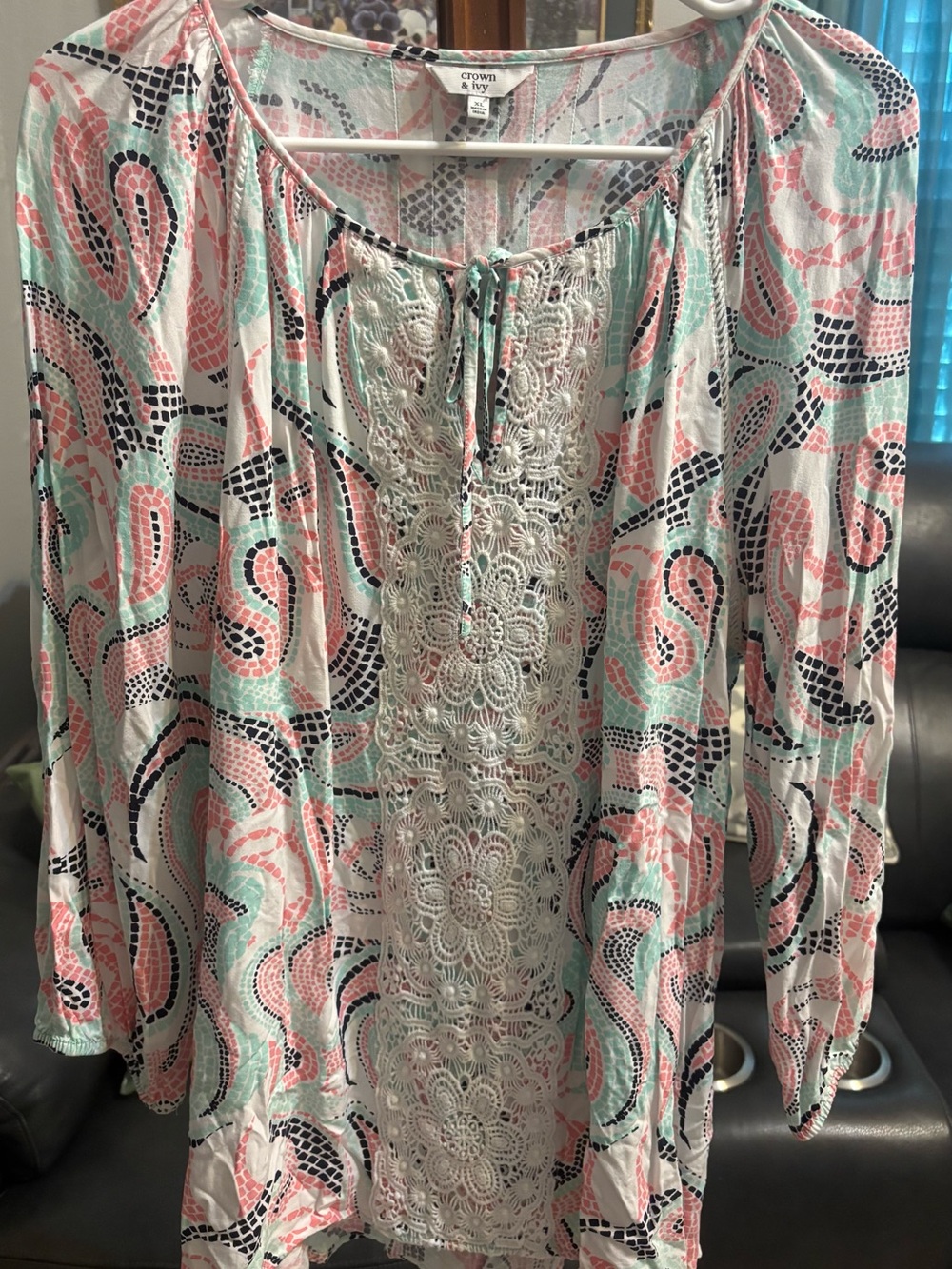 crown & ivy Mint, Pink & Black Crochet-Front Peasant Tunic